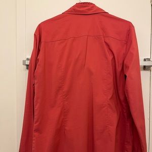 Long sleeve shirt from New York company